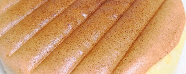 戚风能不能倒扣一晚上(戚风出炉后可以不倒扣吗)