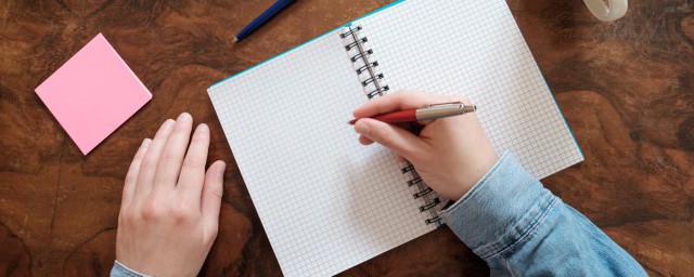 如何用英语表达我爱你(爱你用英语怎么表达)