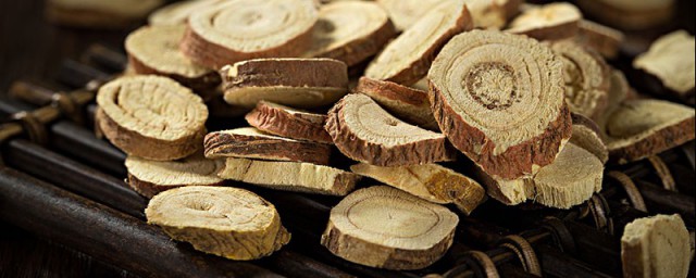 什么人不能喝甘草(什么人不能喝甘草泻心汤)