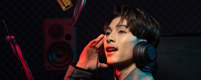 离骚原文为歌词的歌曲叫什么(有一首歌的歌词是里是只有离骚)