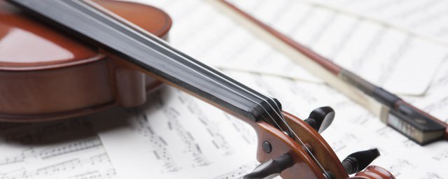 死在江南烟雨中歌词是什么(歌词江南烟雨是什么歌)