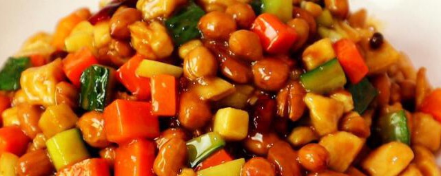 川菜中的宫保鸡丁中的宫保是指啥东西(名菜宫保鸡丁中的宫保指的是什么)