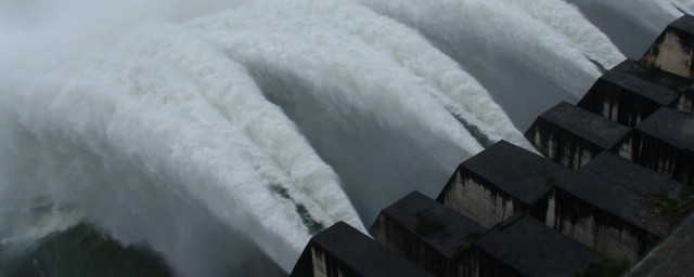 泄洪区解释(蓄泄洪区什么意思)