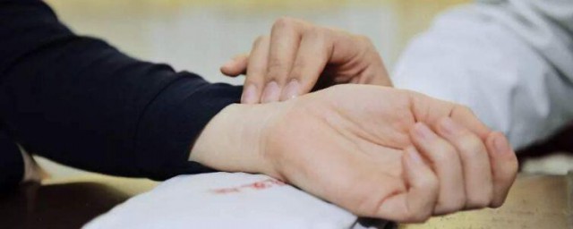 何谓脉沉(脉沉数是什么意思)