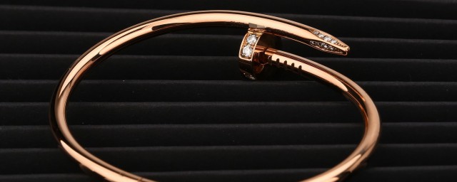 玫瑰金简介(玫瑰金玫瑰金)