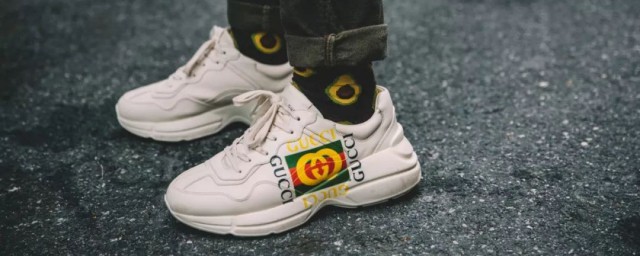 老爹鞋解释(什么叫 老爹鞋)