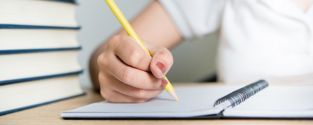 课余生活的日记范例(我的课余生活200字左右日记)