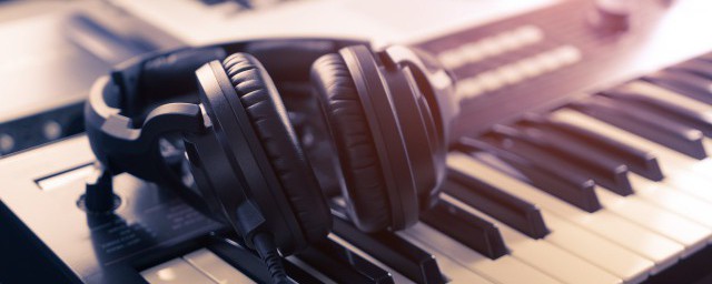 哪首歌有歌词呀拉索(呀拉索呀拉索是哪首歌)