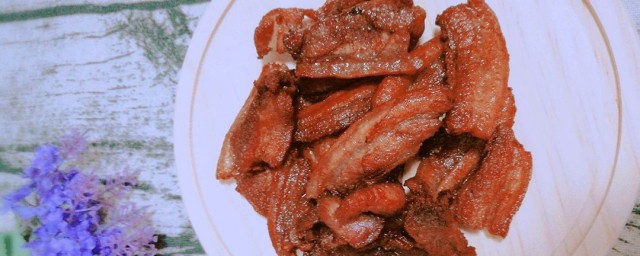 关于肉脂渣的做法(自制肉脂渣的做法)