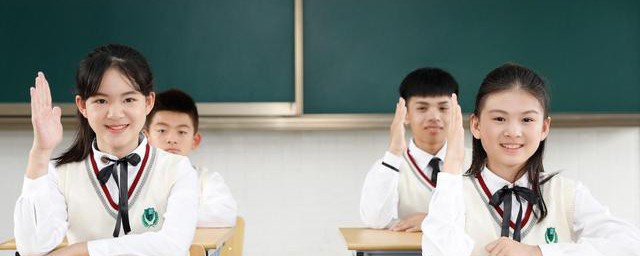 归来仍是少年上一句简介(归来仍是那个少年的前一句)