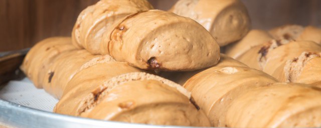 老面馒头怎么放碱面(制作老面馒头最后是怎么把碱加进去)