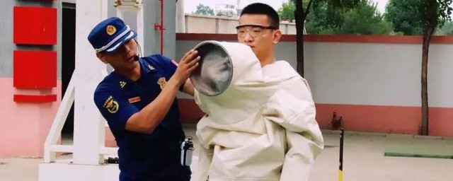 脱卸个人防护装备的顺序是什么样的(脱卸个人防护用品的顺序)