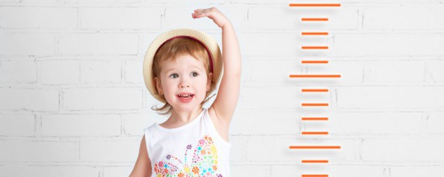 三岁孩子喜欢玩水的办法(小孩子喜欢玩水)