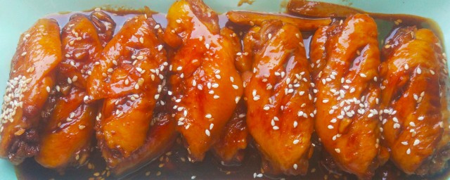 可乐鸡翅怎么做(可乐鸡翅怎么做 家常)