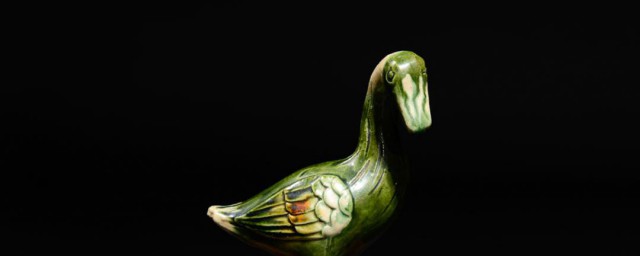 唐三彩主要是指哪三彩(唐三彩的三彩是哪三彩)