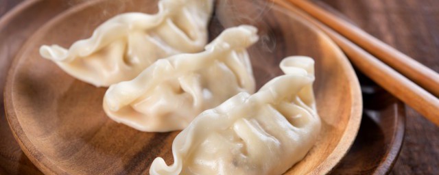 正方形饺皮饺子做法(12种饺子包法正方形饺皮)