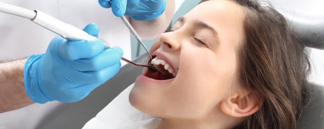 儿童蛀牙的应对方式(儿童蛀牙问题)