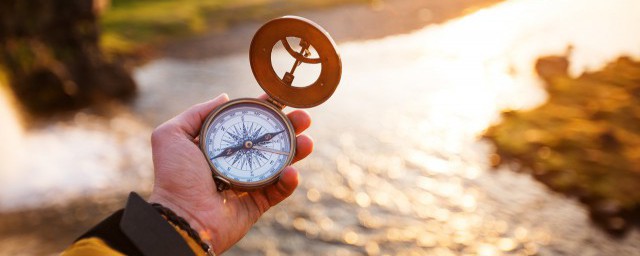 指南针N字指的方向是哪里(指南针上n表示哪个方向)