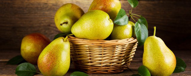 煮梨水的正确方法窍门(自己熬梨水的方法)