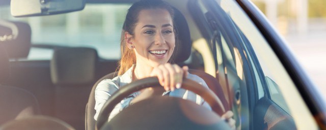 倒车的方法(倒车的方法和技巧视频)