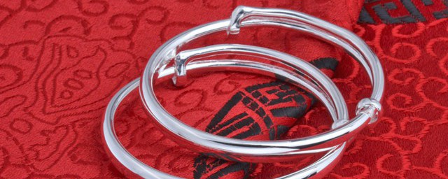 如何鉴别银(如何鉴别银手镯)