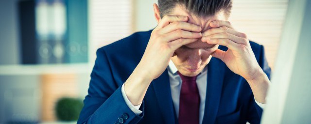 开除具体是什么意思(开除是辞退的意思吗)