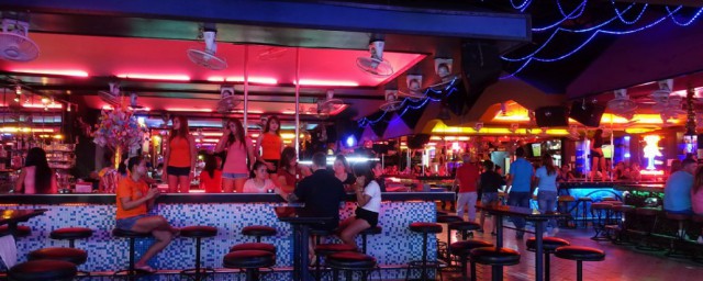 妹子可以st的意思(女人说st什么意思啊)