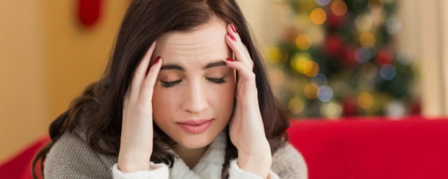 关于世上本无事庸人自扰之的意思(世上本无事庸人自扰之啥意思)