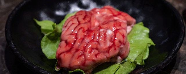 如何清洗干净猪脑(猪脑怎么处理干净)