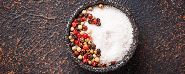 泡菜盐和食用盐的区别(泡菜盐和腌制盐的区别)