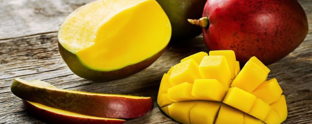 如何判断大青芒果生熟(怎样分辨青芒果熟不熟)