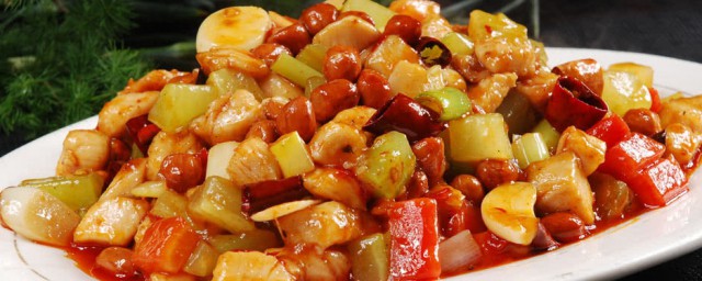 宫保鸡丁介绍(宫保鸡丁介绍词)