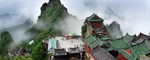 五方的名山指的是什么(五方的名山指的是什么?)