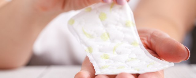 卫生巾如何使用(卫生巾如何使用图解)