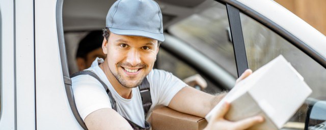 快递弄丢了应该如何赔偿呢(快递把快递弄丢了怎么赔偿)