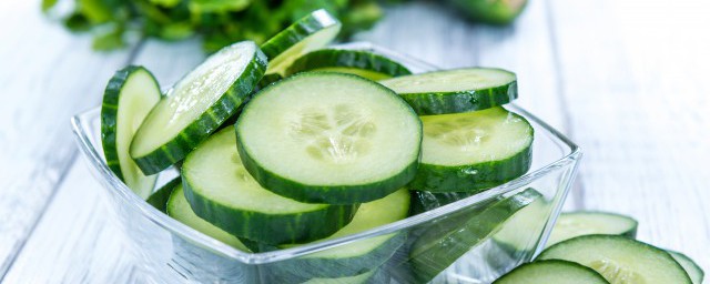 黄瓜可以美白吗(吃西红柿黄瓜可以美白吗)