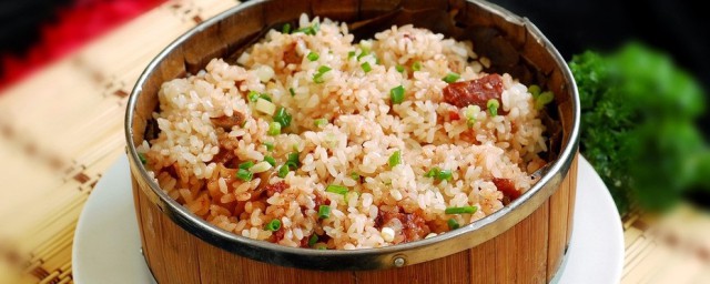 怎么做糯米排骨饭(糯米排骨饭最简单的做法)