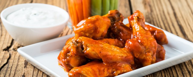 油炸鸡腿要炸几分钟才能炸熟(油炸鸡大腿要炸几分钟才能炸熟)