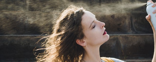 涂防晒前要做什么呢(涂抹防晒前要擦什么)