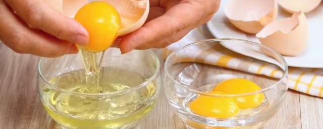 蛋清打发成奶油的原理是什么(蛋白和奶油打发的原理是什么)