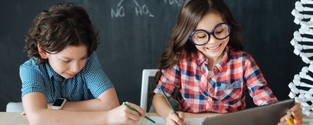 年念什么呢(岁岁年年念什么)