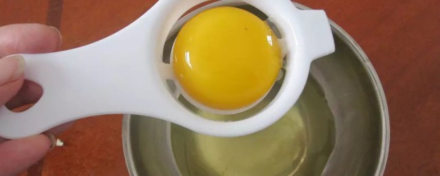 怎么用蛋清去黑头(用蛋清去黑头的方法)