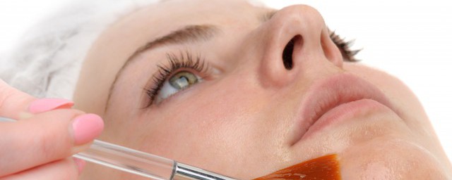 晚上敷面膜后怎样护肤(晚上敷面膜之后脸部护理的步骤)