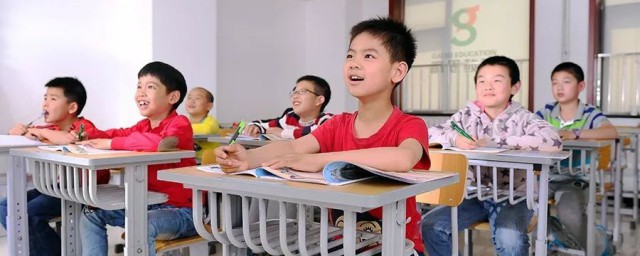 自这个字读什么呢(自什么读音)