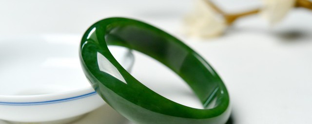 缅甸翡翠a货具体是什么意思(缅甸翡翠和翡翠a货有什么区别)