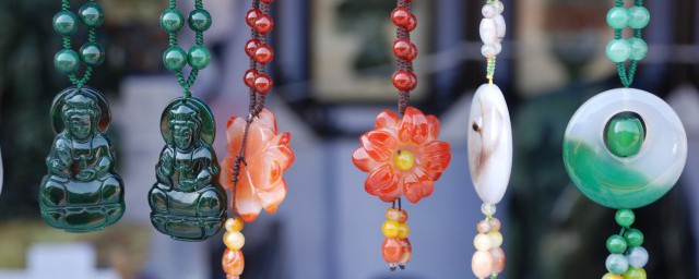 关于戴佛牌的好处和禁忌(佩戴佛牌好不好)