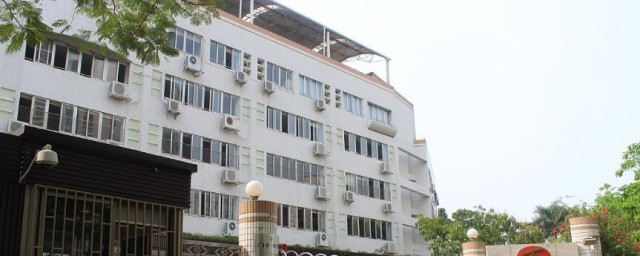 百仕达小学介绍(百仕达小学招生简章)