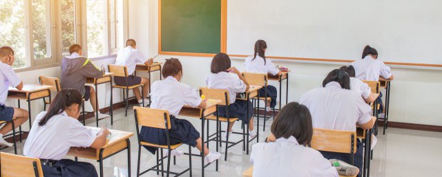 芊芊学子读音及解释(芊芊学子的解释)