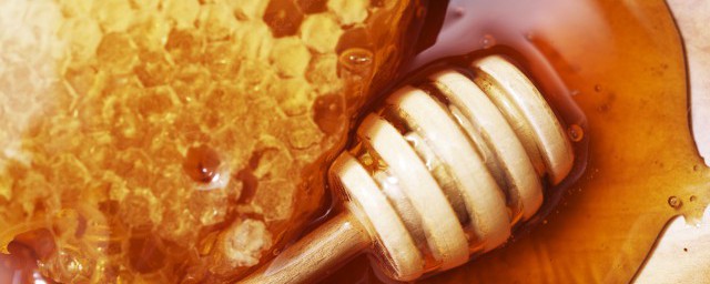 蜂蜜祛斑有哪些小妙招(蜂蜜祛斑的正确方法)