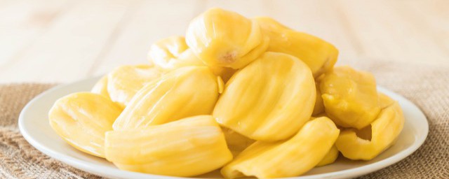 菠萝蜜流白色的液体不是坏了(菠萝蜜还有白色液体出来的熟了没)